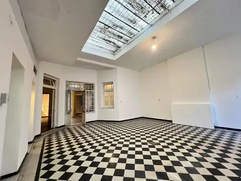 Local en Venta en Macrocentro, USD 297.000