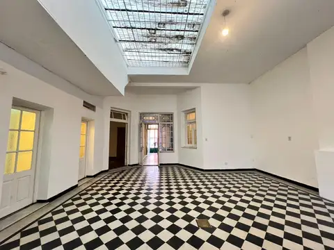 Entre Rios 1733 y Av. Pellegrini