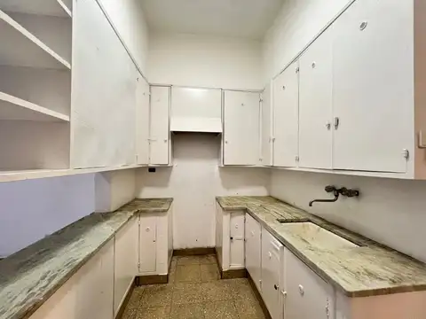 Local en Venta 70 años