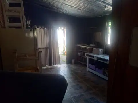 Casa en venta - 3 Dormitorios 2 Baños - 290Mts2 - San Vicente