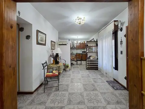 Casa 3 ambientes con 2 baños