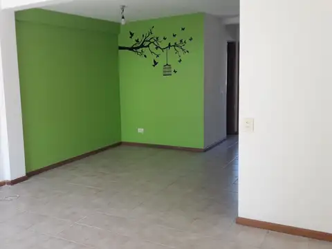 Ing Ramon Castro 2700, Piso 1