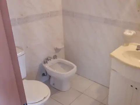 Depto Tipo Casa en Alquiler de 3 dormitorios