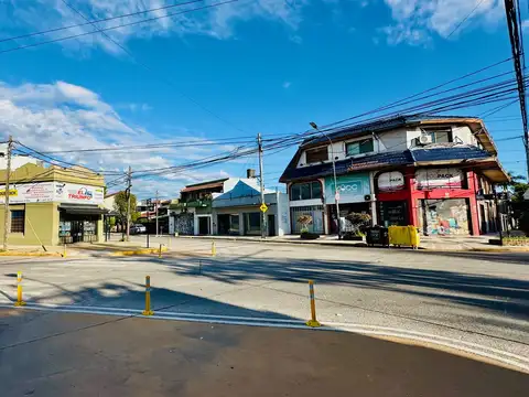 Hipólito Yrigoyen 1000