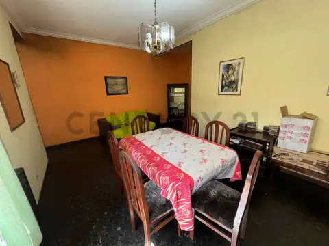 VENTA DEPARTAMENTO 3 AMBIENTES CON DEPENDENCIA EN BARRACAS