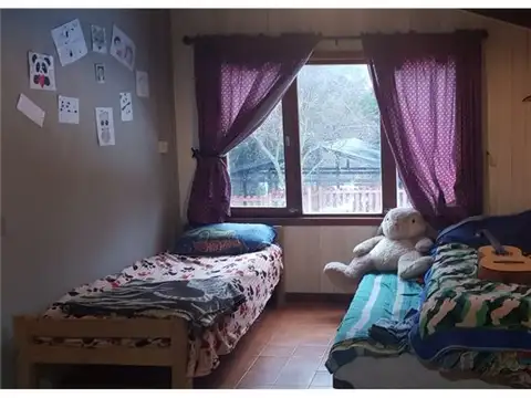 Casa 6 ambientes con 2 baños