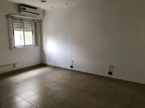 Oficina en Venta en Floresta, USD 175.000