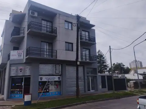 Irigoin 900, Piso 2