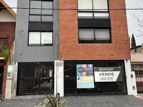 COCHERA CUBIERTA N°1 A LA CALLE