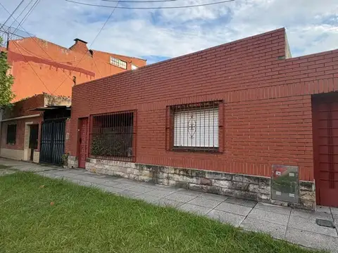 Álvarez Thomas 100