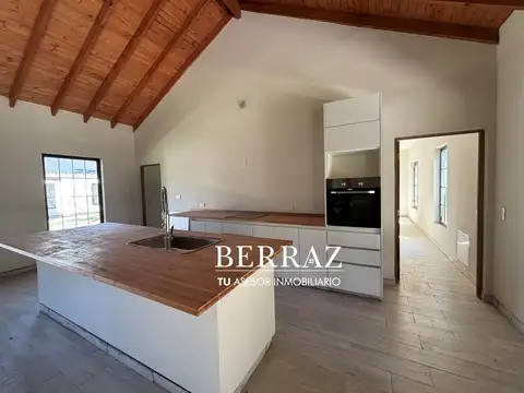 Casa en Venta en Manzanares, USD 140.000
