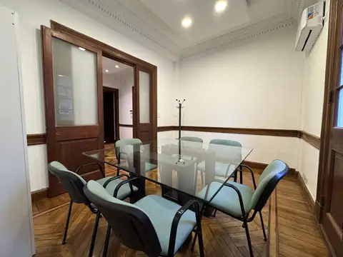 Oficina en Venta 90 años