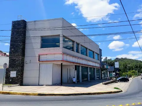 Local en Alquiler en La Calera, USD 1.111