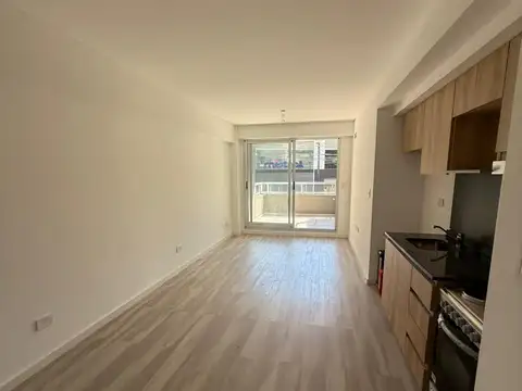 2 AMBIENTES A ESTRENAR, CON PATIO Y BALCON