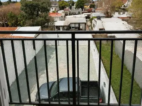 AMPLIO 2 AMBIENTES SEMIPISO DE 48 MTS - SAN MIGUEL