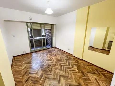 Alquiler Departamento un dormitorio con balcón. Montevideo al 1000