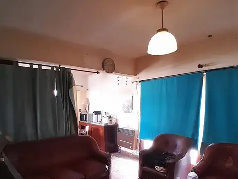 CASA, DEPARTAMENTO INDIVIDUAL, DOS LOCALES, GARAJE