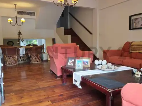 Venta triplex en Martinez