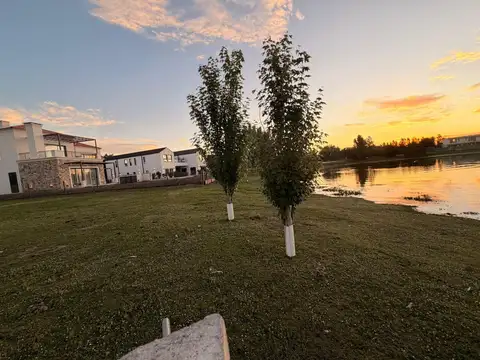 Terreno en Venta 46  mts Fondo