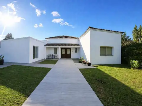 Glm. Venta Excelente Casa En Santa Teresa