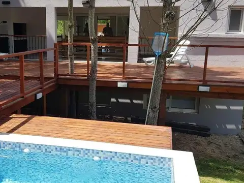 Casa 5 ambientes con 4 baños