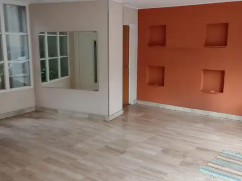 Rio De Janeiro 300, Piso 1