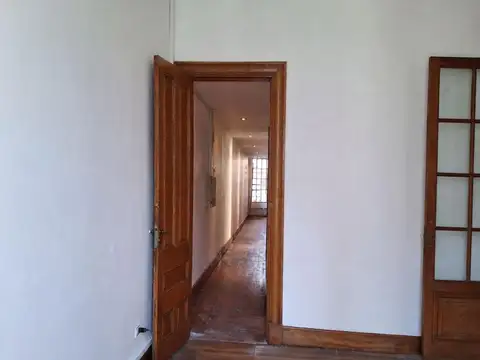 Oficina en Venta 100 años