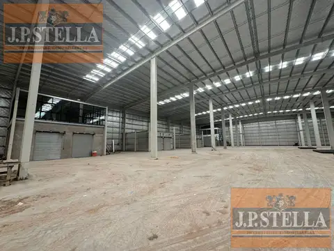 Galpon en Alquiler 46  mts Frente