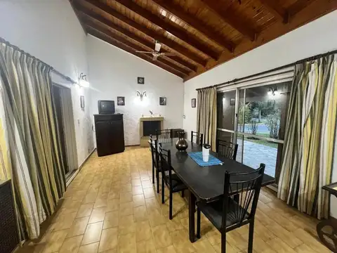 Casa en Alquiler de 3 dormitorios