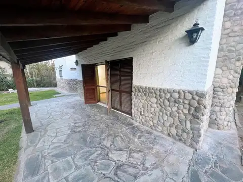 Casa en Alquiler en Las Lajas Country Club, USD 850