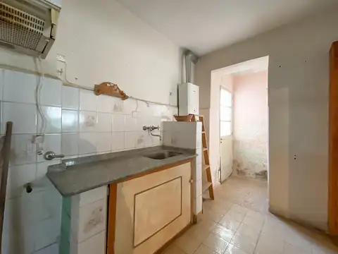 Casa dos dormitorios con cochera. Barrio Acindar.