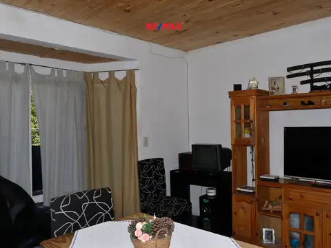 CASA 4 AMB EN VENTA EN RAFAEL CALZADA C LOCAL