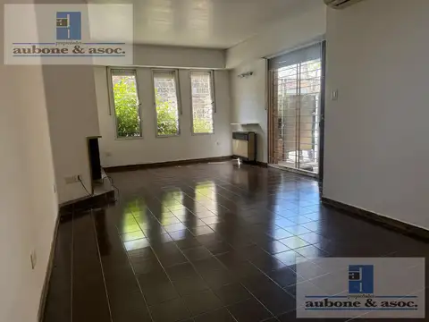 Depto Tipo Casa en Venta con 1 cocheras