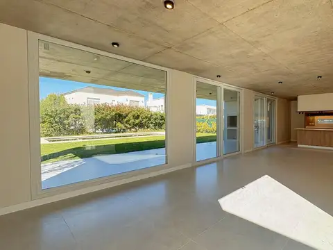 Venta| Casa familiar con 5 dormitorios y gran distribución | Ceibos Puertos