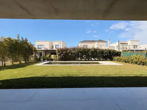 Casa en Venta en Puertos - Barrio Ceibos, USD 520.000