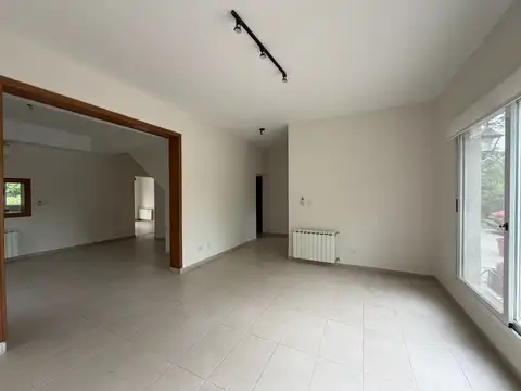 Casa en Alquiler de 4 dormitorios