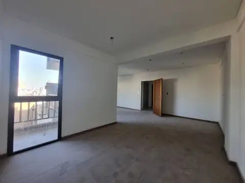 DEPARTAMENTO 2 AMBIENTES CON ESCRITORIO Y BALCON