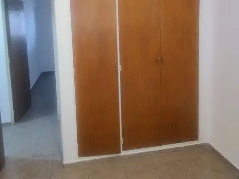 Departamento 5 ambientes con 1 baño