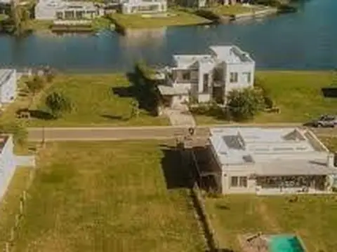 SAN SEBASTIAN AREA 10 ESCOBAR