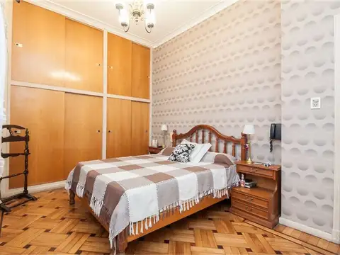 Depto Tipo Casa en Venta 76 años