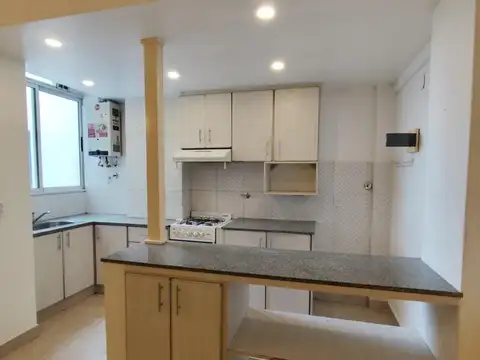 Departamento en Alquiler en Ramos Mejía, $ 600.000