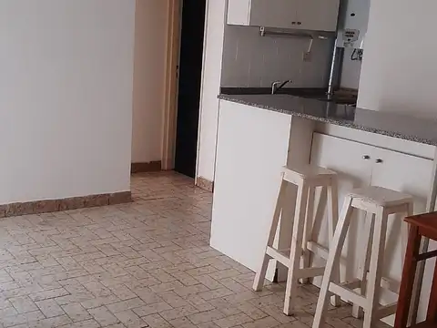 Departamento  2 ambientes lateral en Villa Devoto