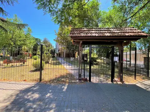 Departamento en venta de 3 ambientes en Barrio parque Berazategui
