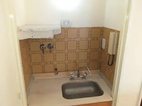 MONOAMBIENTE EN BALLESTER CENTRO - A 1 CUADRA ESTACIÓN