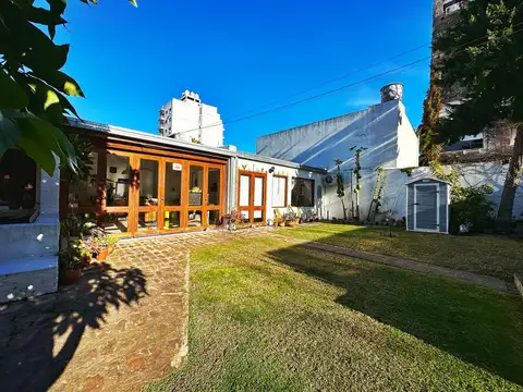 Casa en  Venta - Calle 62 e/10 y 11 - La Plata