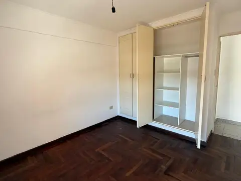 Departamento en Alquiler en Guemes, $ 600.000