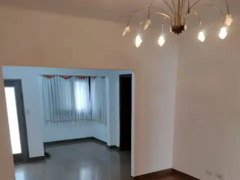 Casa en Venta en Haedo Norte, USD 220.000