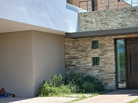 Casa en Venta en Puertos - Barrio Vistas, USD 350.000