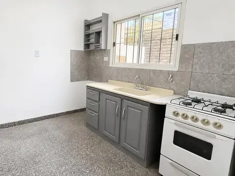 Depto Tipo Casa en Alquiler de 2 ambientes