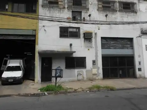 Galpón Industrial de 640 m² en Villa Martelli. Con Montacarg